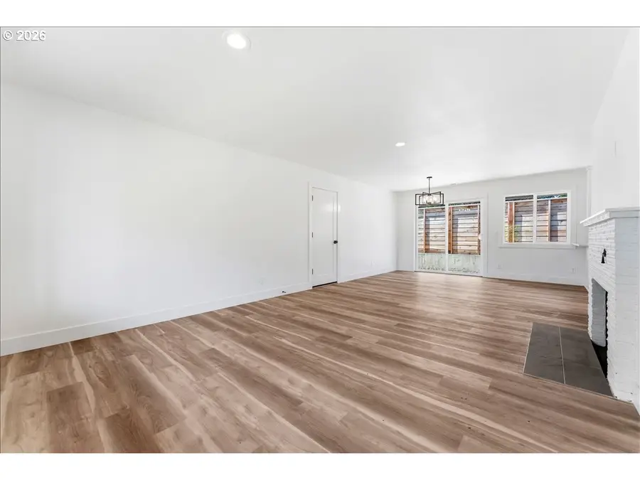 9545 SW 90th Ave, Portland, OR 97223 - #3