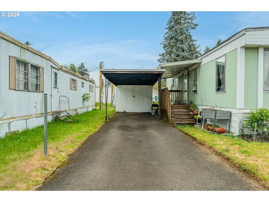 13045 SE Stark St #109, Portland, OR 97233 - #2
