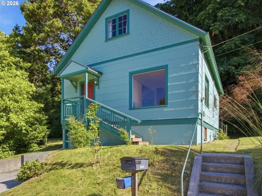 1829 Irving Ave, Astoria, OR 97103 - #2
