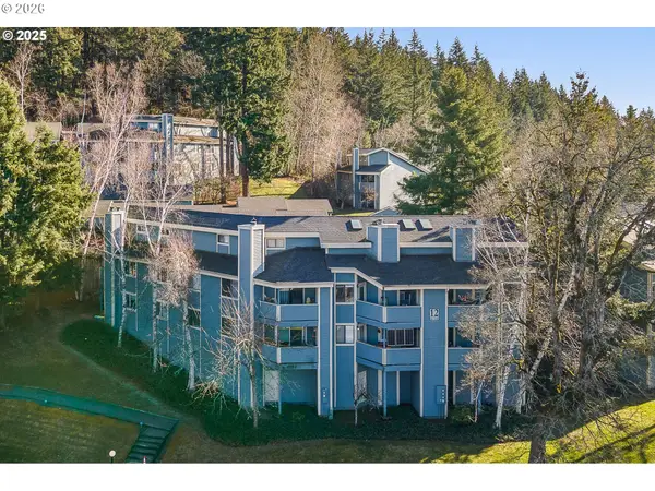 10186 SE Talbert St, Clackamas, OR 97015