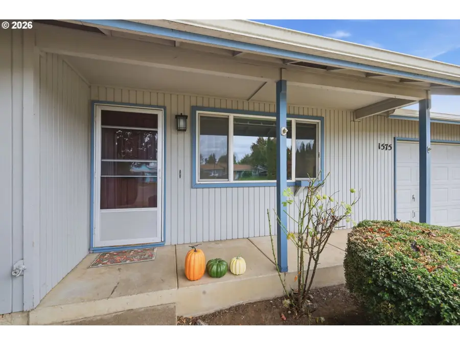 1575 Juhl St, Eugene, OR 97402 - #2
