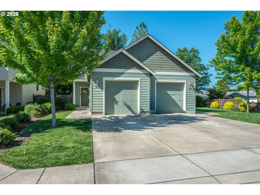 903 Howard Ave, Eugene, OR 97404 - #2