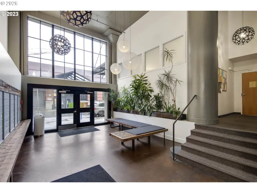 1314 NW Irving St #308, Portland, OR 97209 - #2