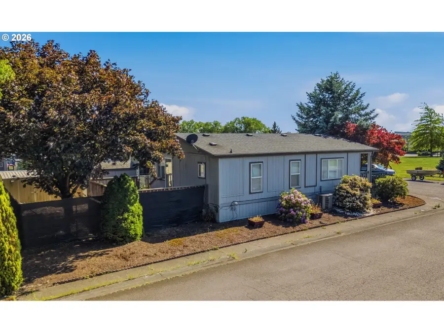 2151 Three Lakes Rd, Albany, OR 97322 - #3