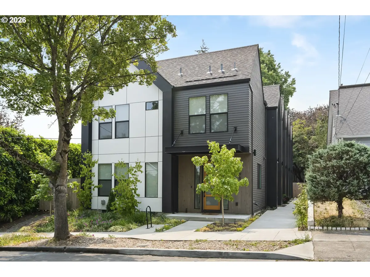 1792 SE Spokane St, Portland, OR 97202 - #1