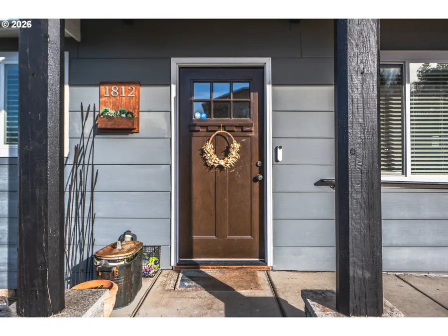 1812 Roberts St, The Dalles, OR 97058 - #3