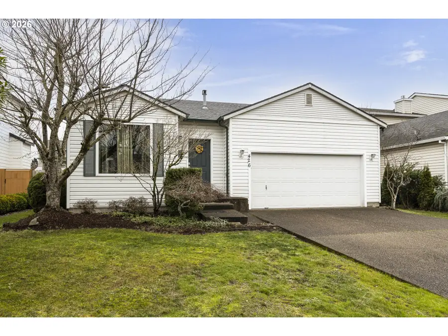426 Inglewood Ln, Woodburn, OR 97071 - Image #2