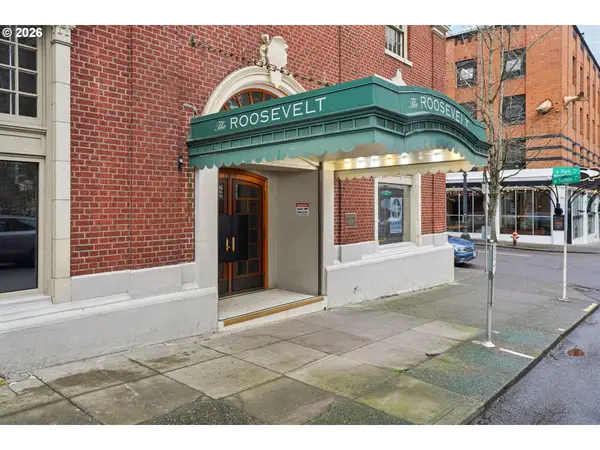 1005 SW Park Ave #703, Portland, OR 97205