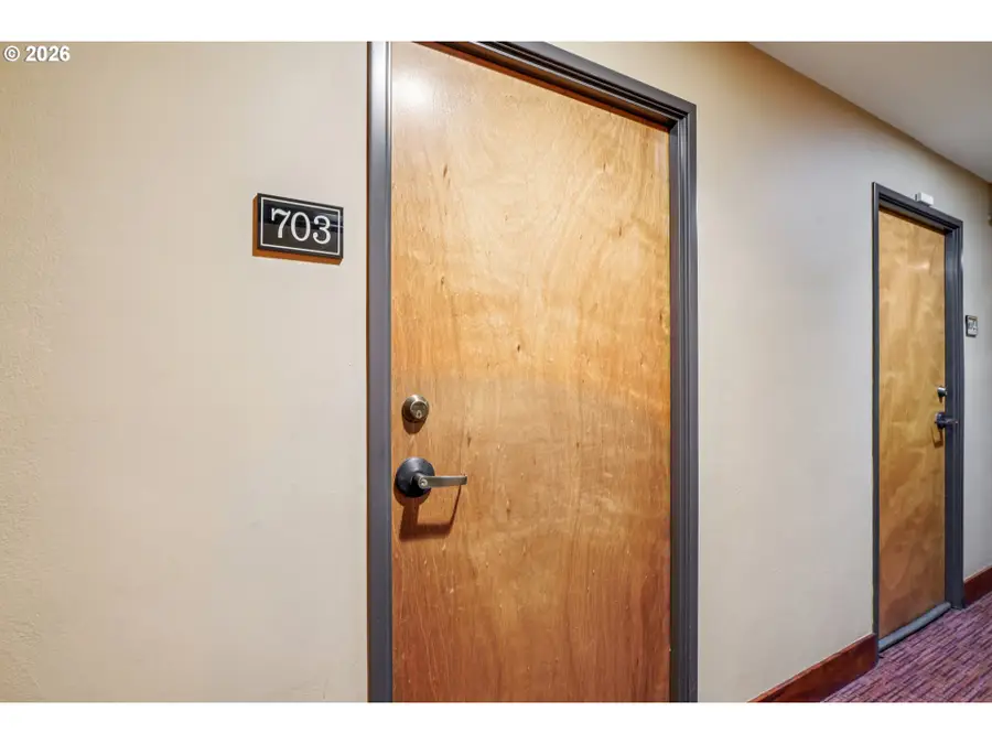 1005 SW Park Ave #703, Portland, OR 97205 - Image #2