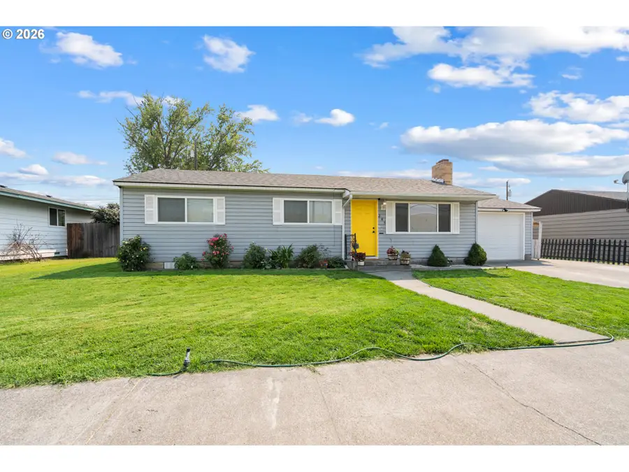 245 W Highland Ave, Hermiston, OR 97838 - #2