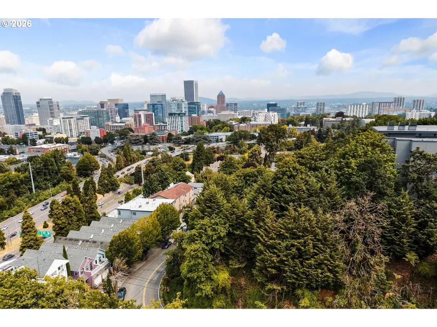 SW Montgomery Dr, Portland, OR 97201 - #3