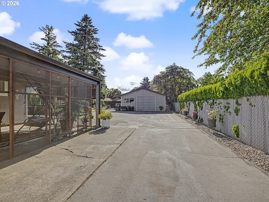 25 NE 192nd Ave, Portland, OR 97230 - #2