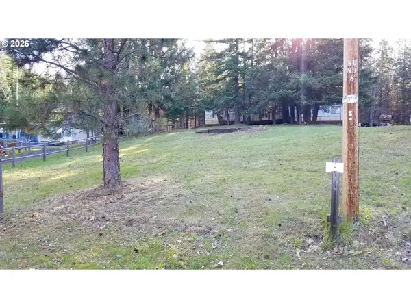 206 Timber Ln, TyghValley, OR 97063