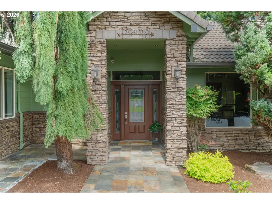 13121 S Warnock Rd, Oregon City, OR 97045 - #3