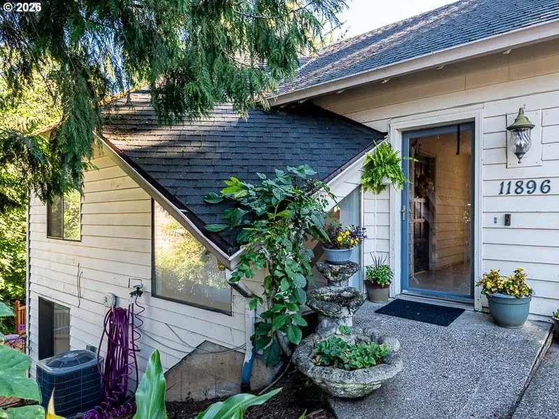 11896 SE Kehrli Dr, Milwaukie, OR 97222 - #1