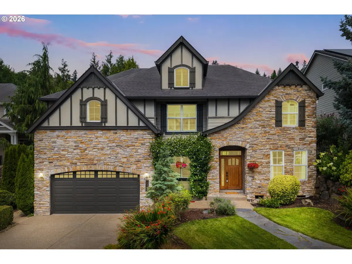 2990 Sunbreak Ln, West Linn, OR 97068 - #1