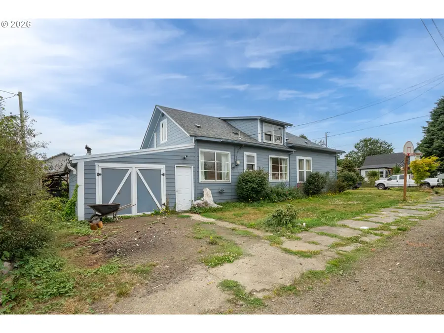 2315 8th St, Tillamook, OR 97141 - #2