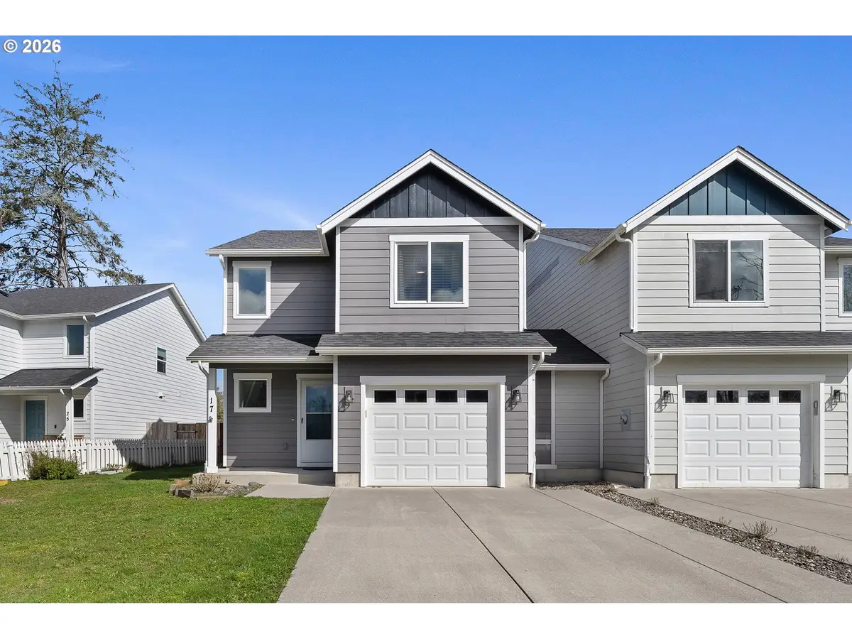 17 NW 6th Pl, Warrenton, OR 97146 - #1