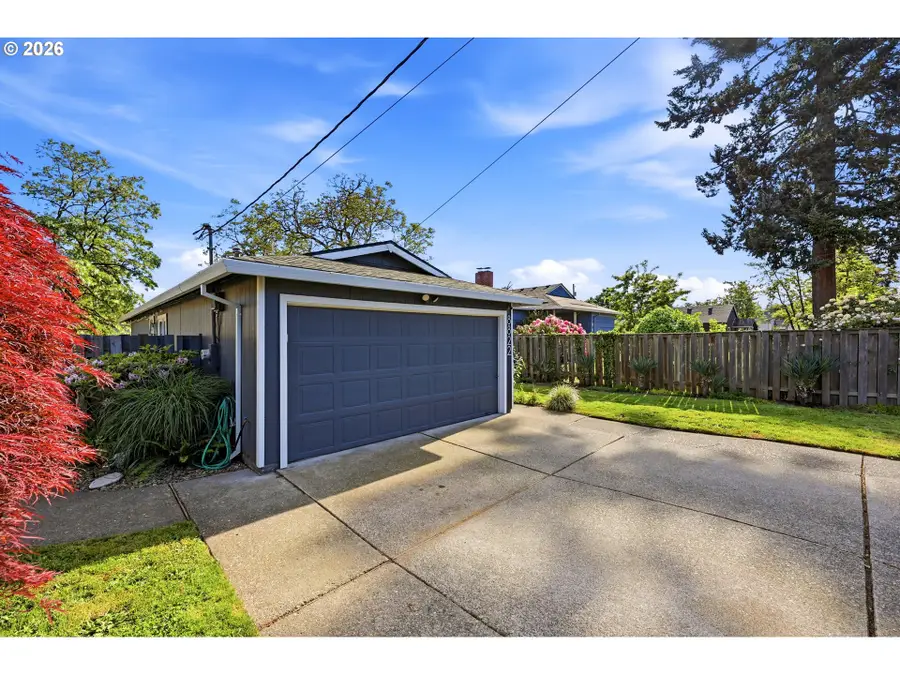 8822 SE Knapp St, Portland, OR 97266 - #2