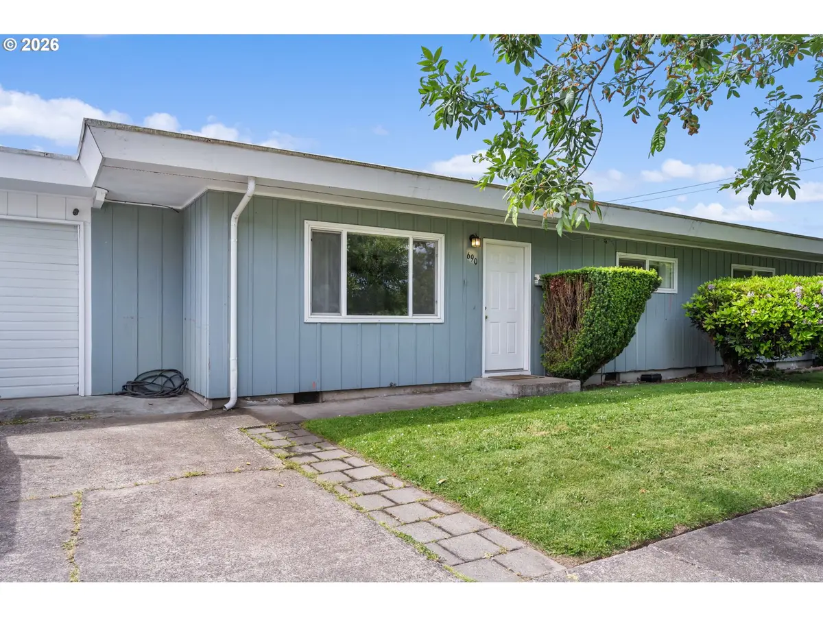 680 E 20th Ave, Eugene, OR 97405 - #1