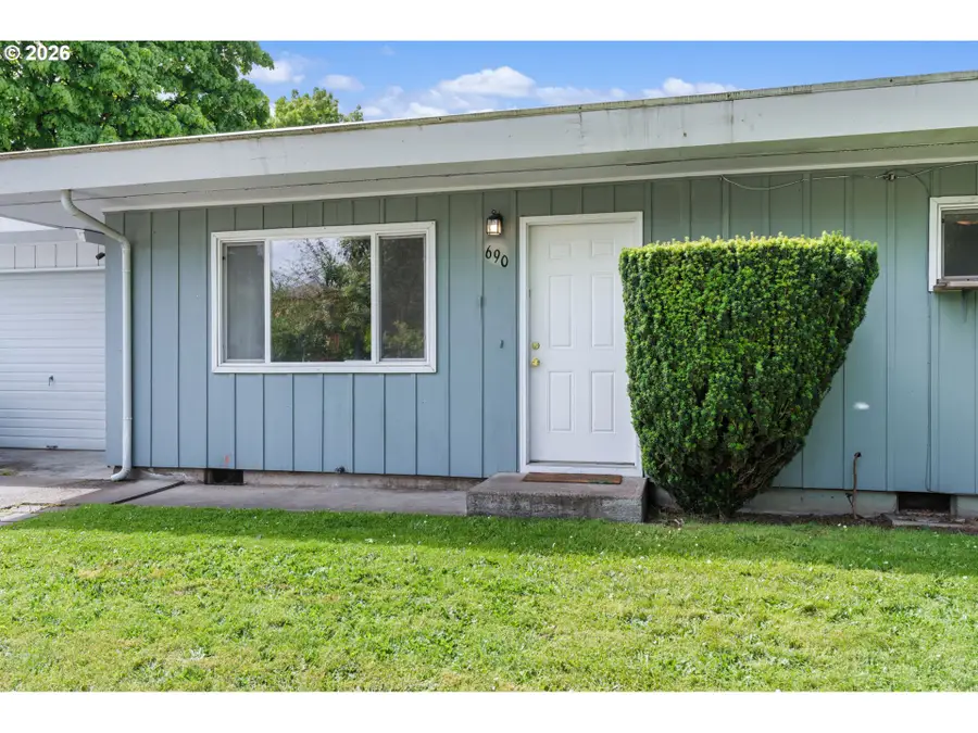 680 E 20th Ave, Eugene, OR 97405 - #3