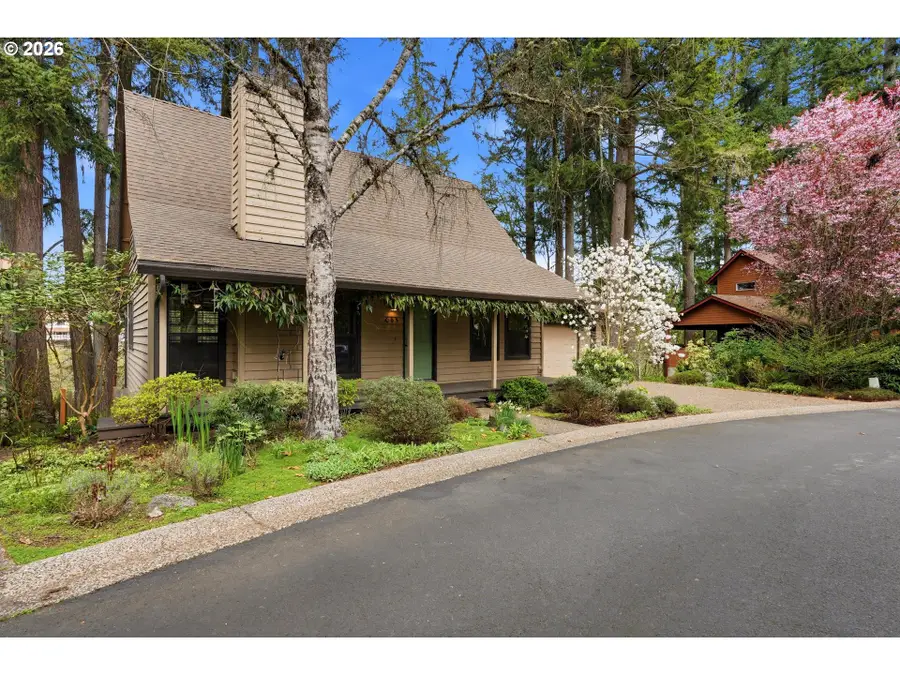 653 SW Tanglewood Cir, McMinnville, OR 97128 - #3