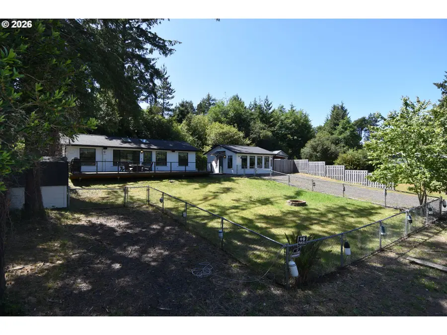 27813 L Pl, Ocean Park, WA 98640 - #2
