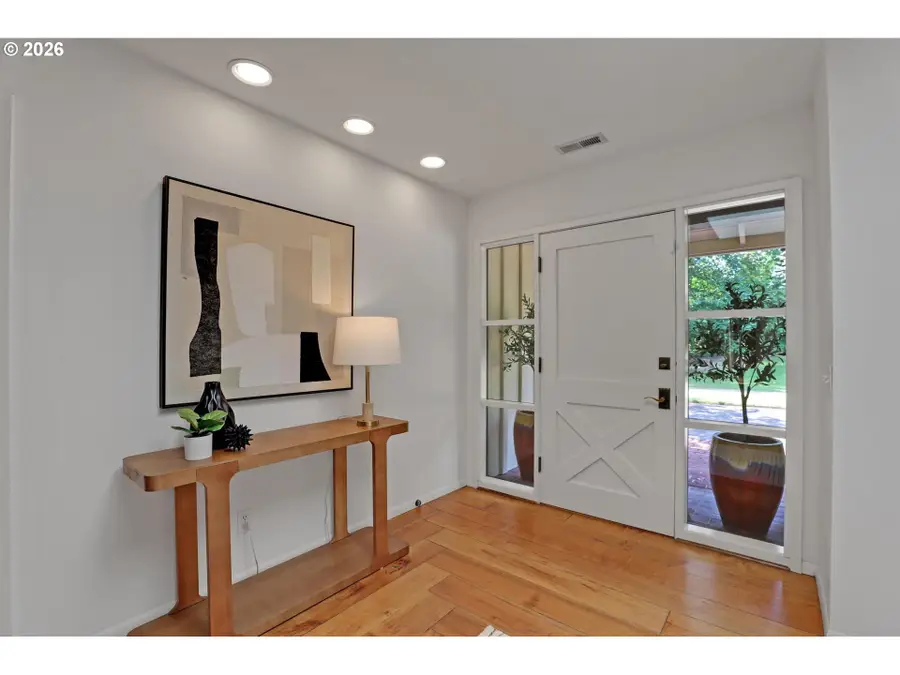 4004 SW Scholls Ferry Rd, Portland, OR 97221 - #3