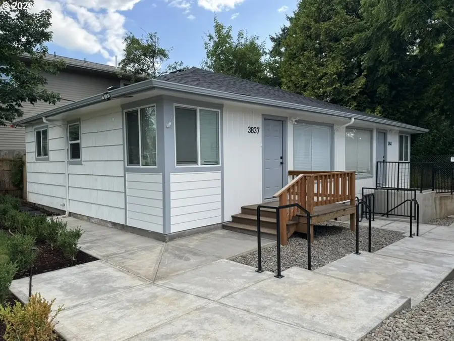 3823 SE 52nd Ave, Portland, OR 97206 - #3