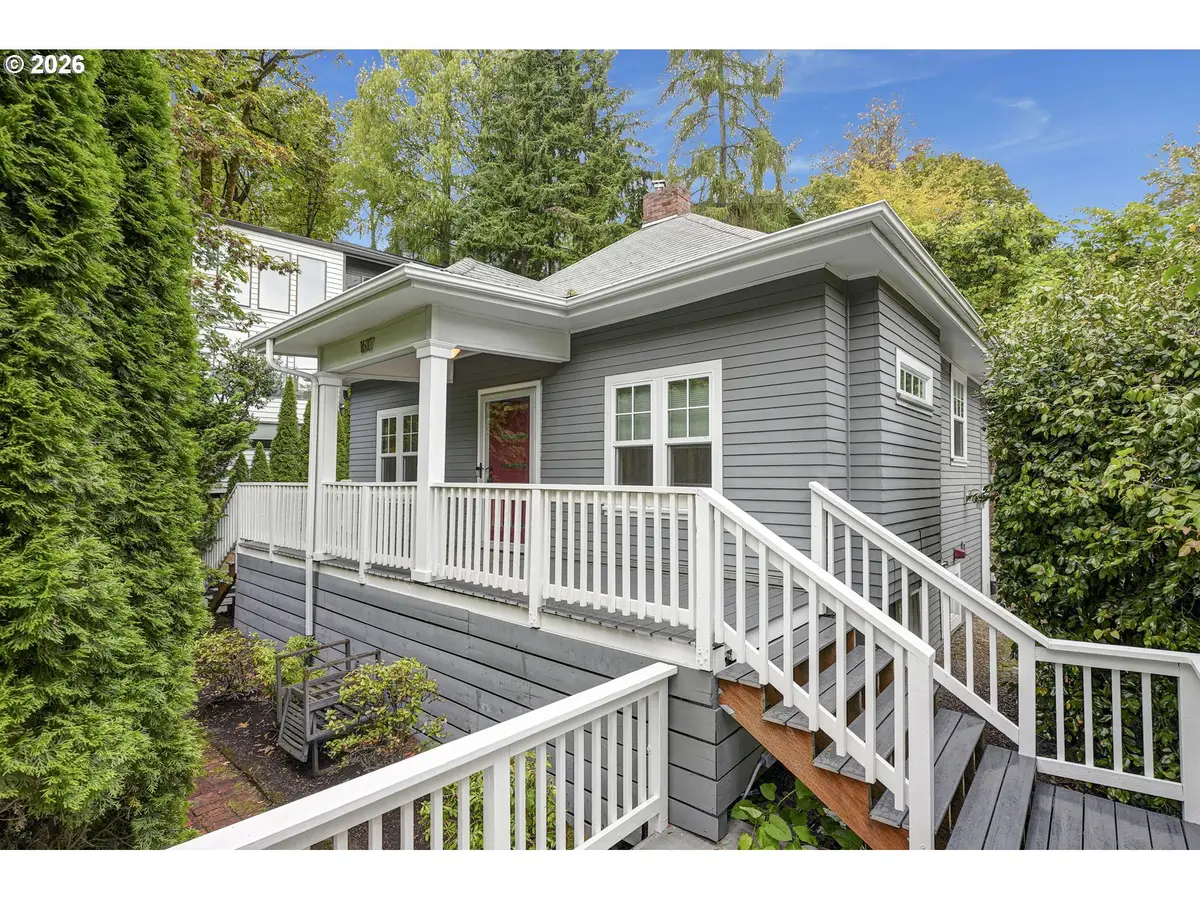1617 SW Broadway Dr, Portland, OR 97201 - #1