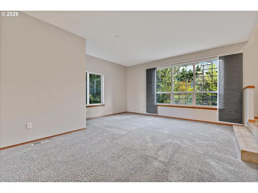 5713 SE Shadowbrook Pl, Hillsboro, OR 97123 - #3