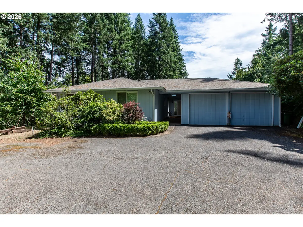 231 Talemena Dr, Cottage Grove, OR 97424 - #1