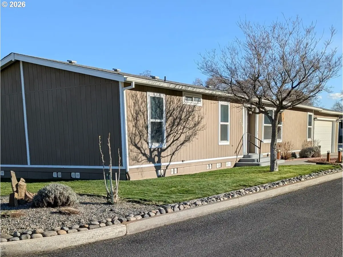 950 Pomona St #210, The Dalles, OR 97058 - #1
