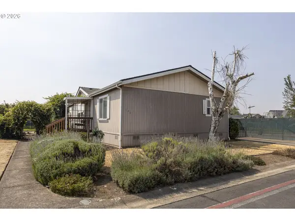 145 Carmel Dr, Aumsville, OR 97325