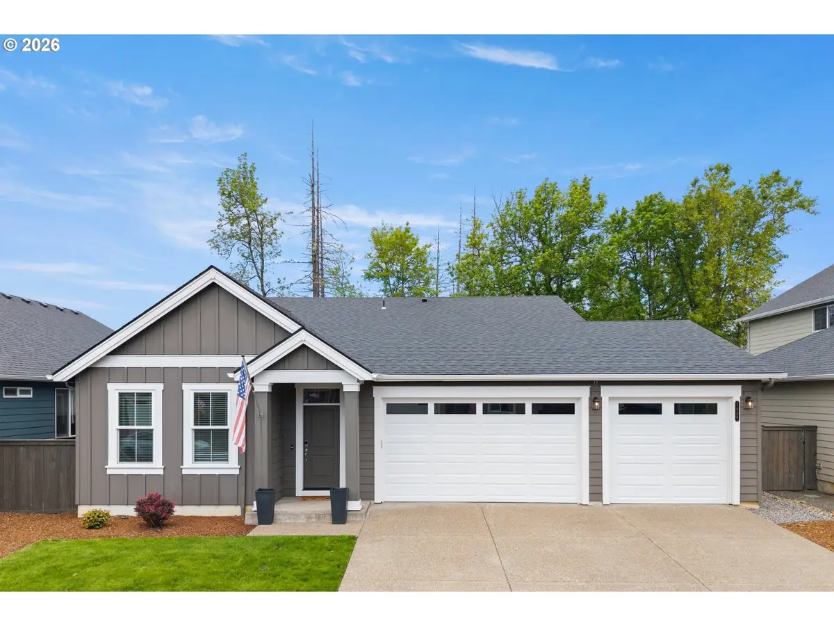 1655 N Broadway St, Estacada, OR 97023 - #1