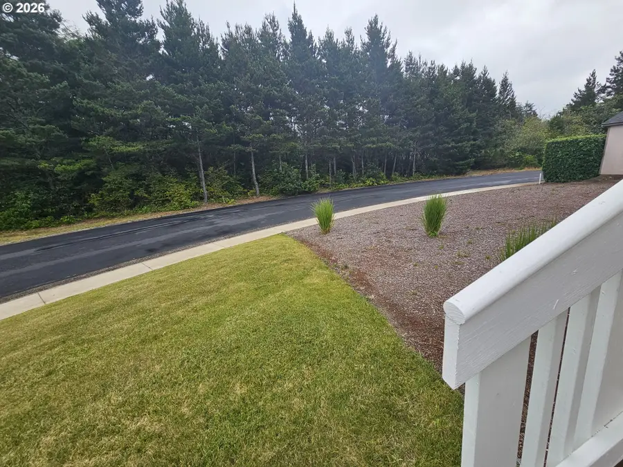 1095 SW Sailfish Loop, Waldport, OR 97394 - #3