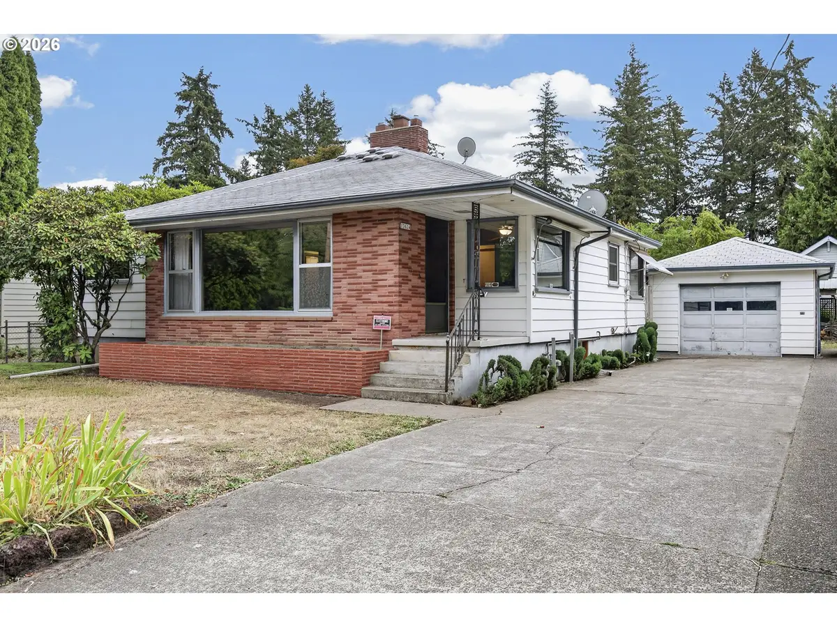 13624 NE Glisan St, Portland, OR 97230 - #1