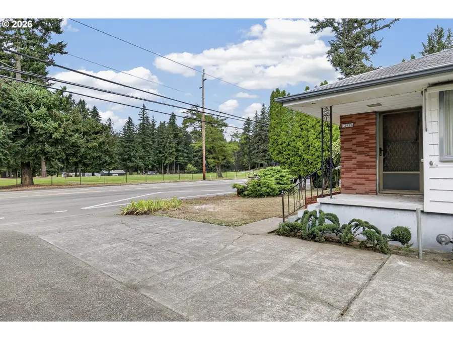 13624 NE Glisan St, Portland, OR 97230 - #3