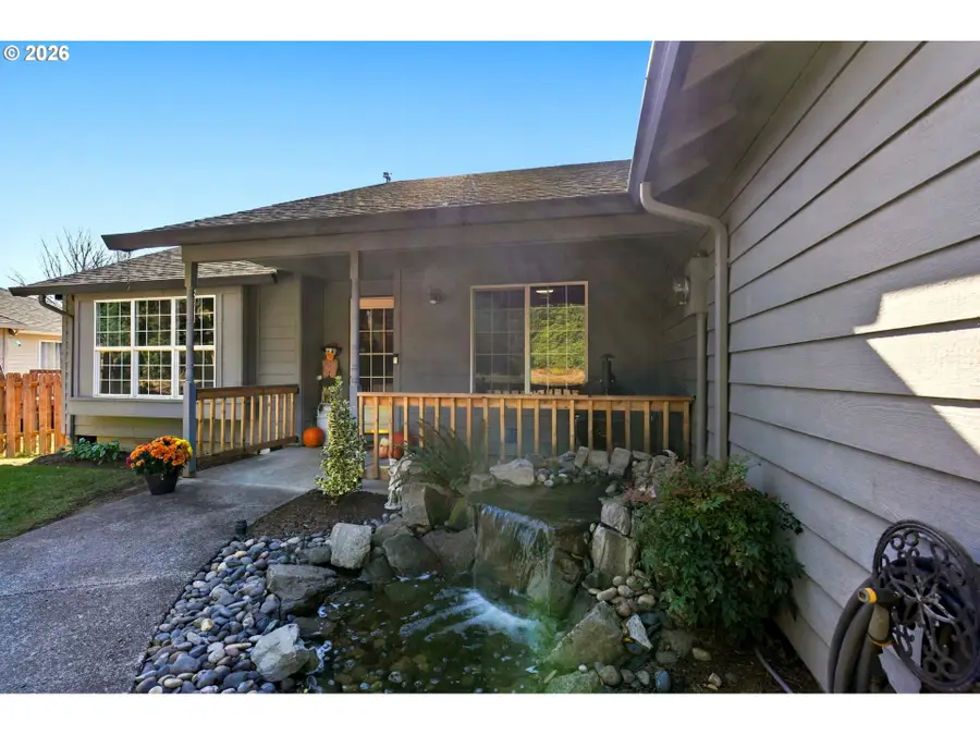 1656 N R St, Washougal, WA 98671 - #3