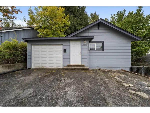 1102 Cowlitz Way, Kelso, WA 98626