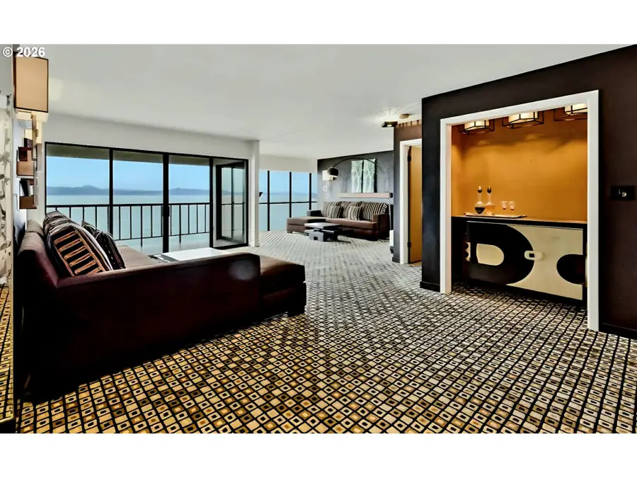 1 3rd St #506, Astoria, OR 97103 - #3
