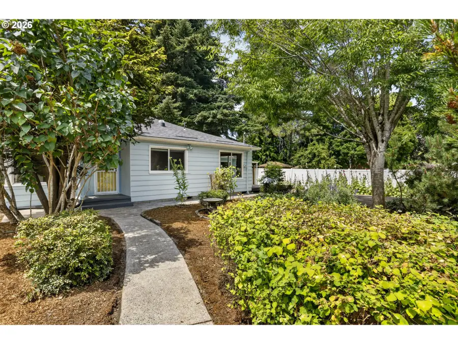 5715 NE 48th Ave, Portland, OR 97218 - #2