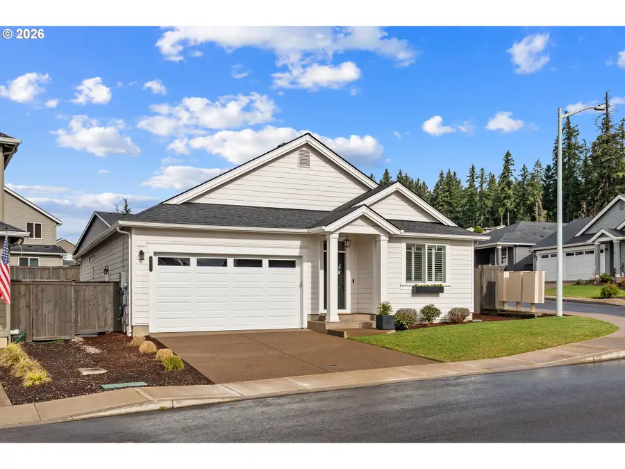 513 NE Fremont Dr, Estacada, OR 97023 - #2