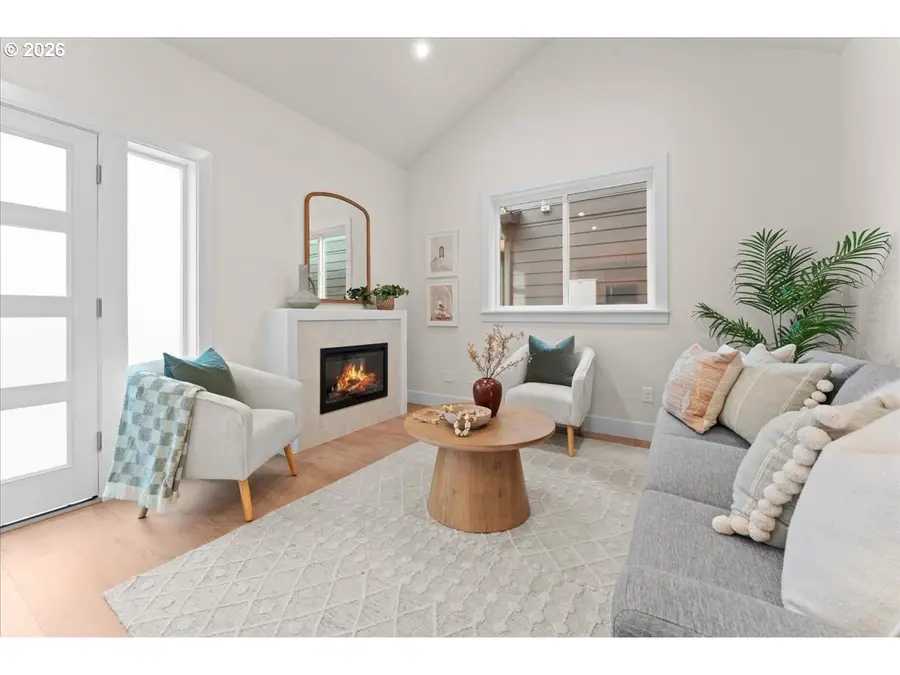 6703 SE 69th Ave #B, Portland, OR 97206 - #2