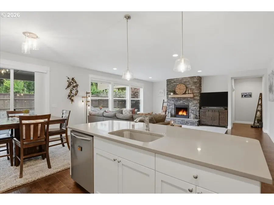 3293 N Abernathy Cir, Ridgefield, WA 98642 - #2