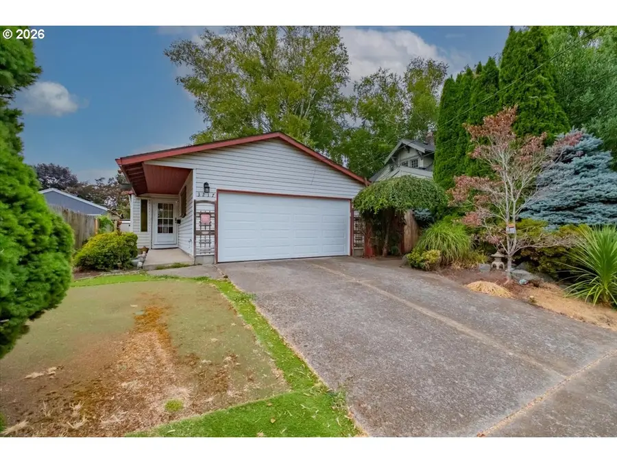 3217 SE 51st Ave, Portland, OR 97206 - #3