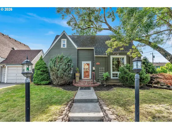 532 SE Peacock Ln, Portland, OR 97214