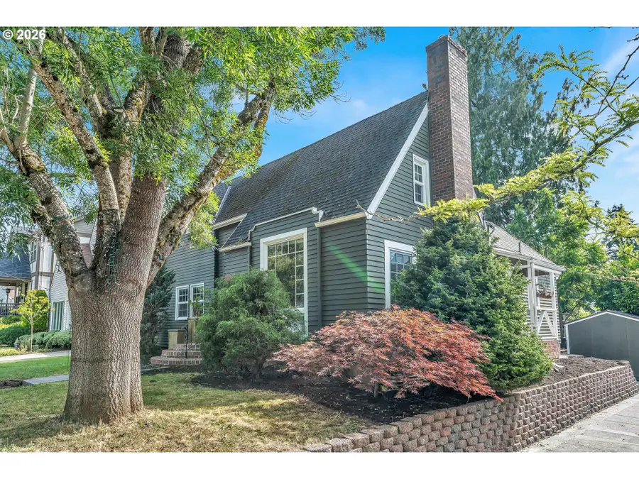 532 SE Peacock Ln, Portland, OR 97214 - #2