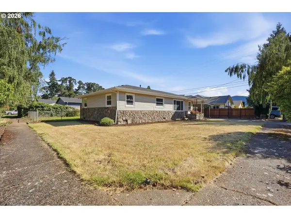 722 Elm St, Woodburn, OR 97071