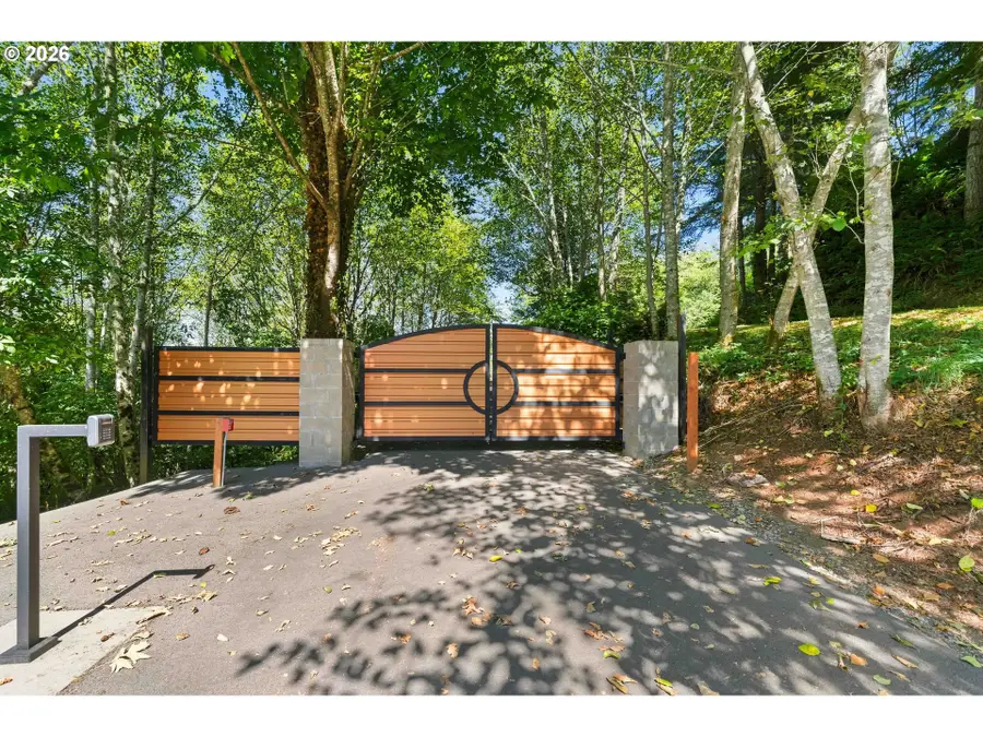 93991 Jensen Ln, Glasgow, OR 97459 - #2